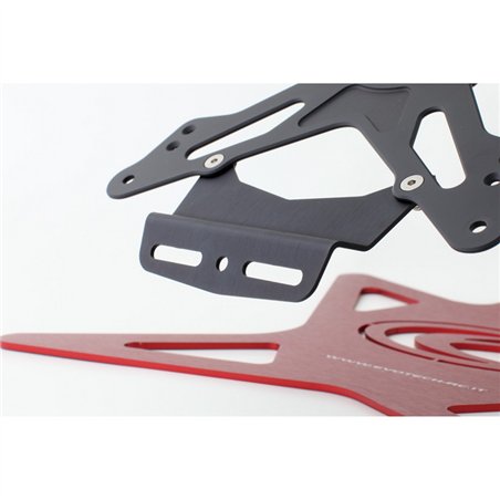 KIT ACCESORIOS PORTAMATRÍCULAS 30º KIT ACCESORIOS PORTAMATRÍCULAS 30º